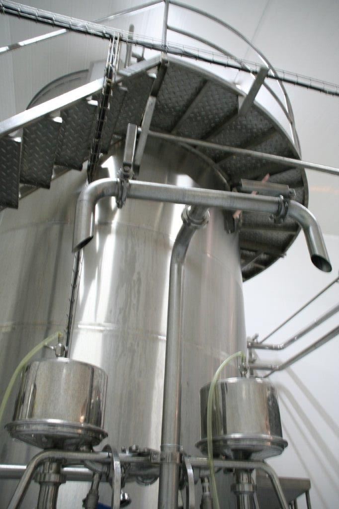 Interior de la planta homogeneizadora
